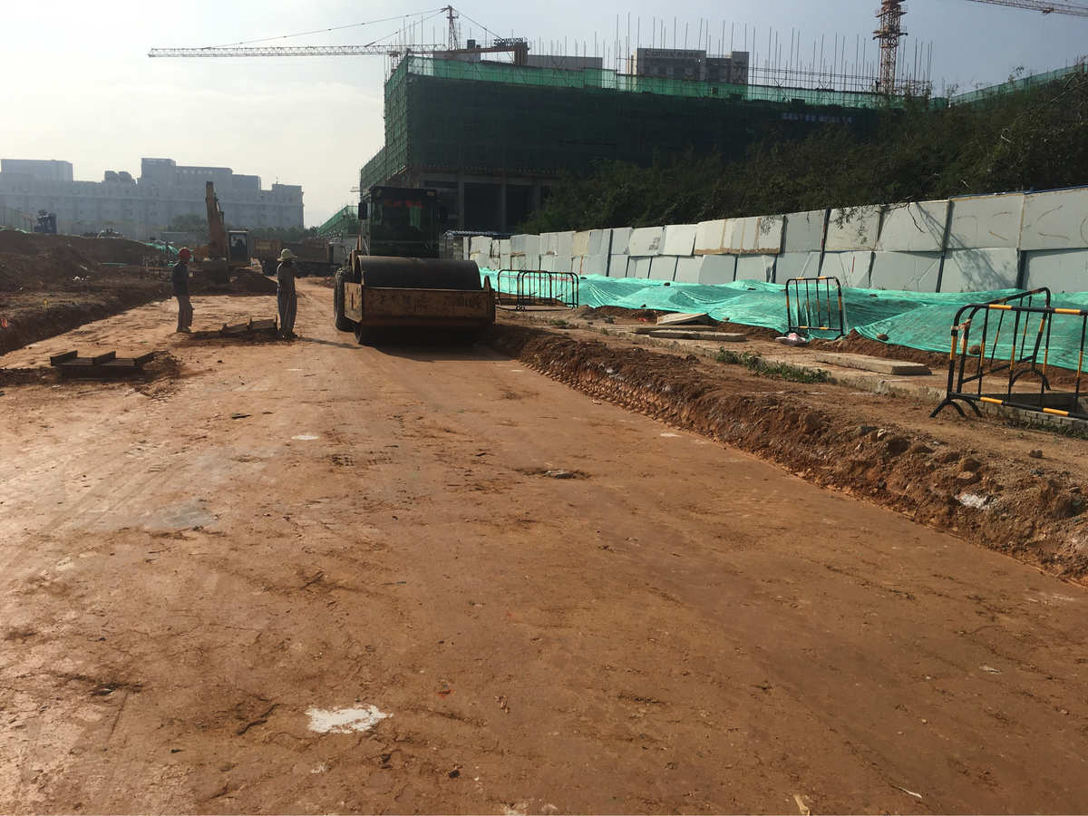 2018年10月22日光科一、二路市政工程工作日?qǐng)?bào)